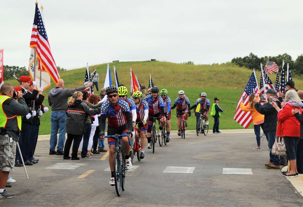 Gold Star Family Weekend: Guardsmen Lead Bicycle Riders Honoring Fallen Warriors