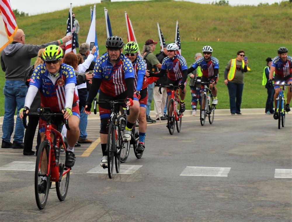 Gold Star Family Weekend: Guardsmen Lead Bicycle Riders Honoring Fallen Warriors