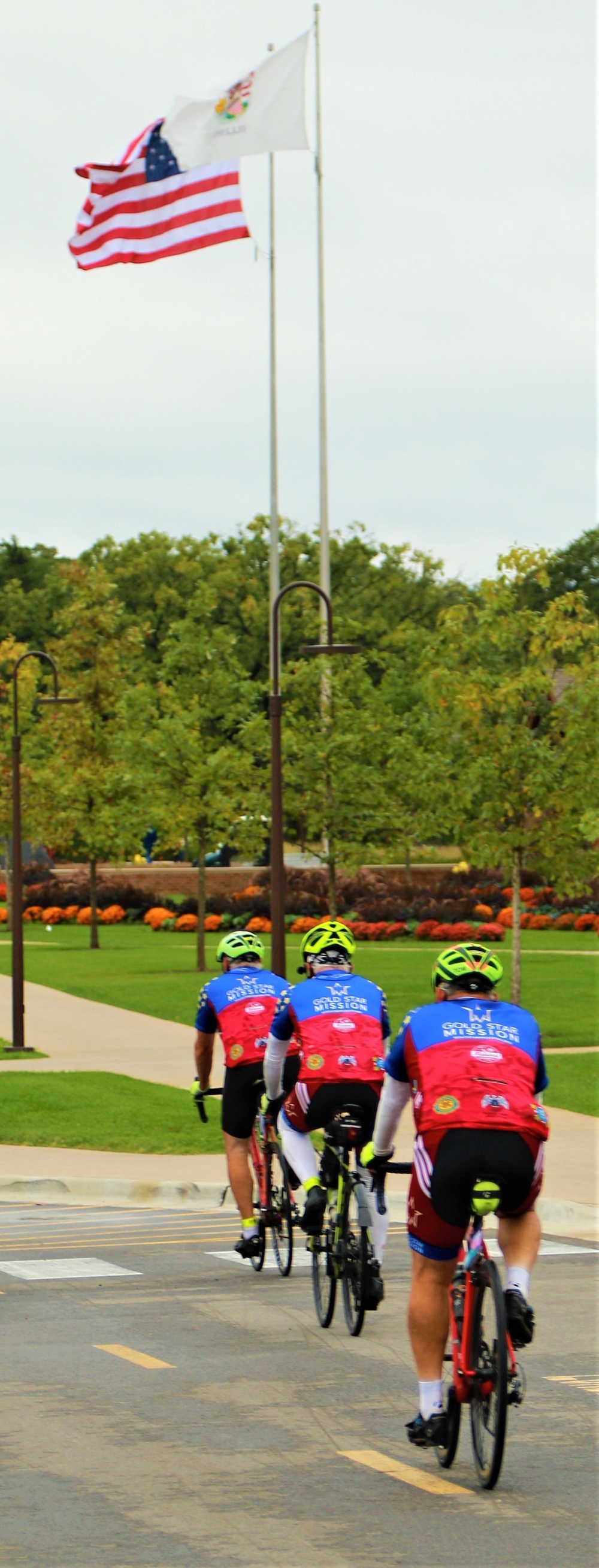 Gold Star Family Weekend: Guardsmen Lead Bicycle Riders Honoring Fallen Warriors