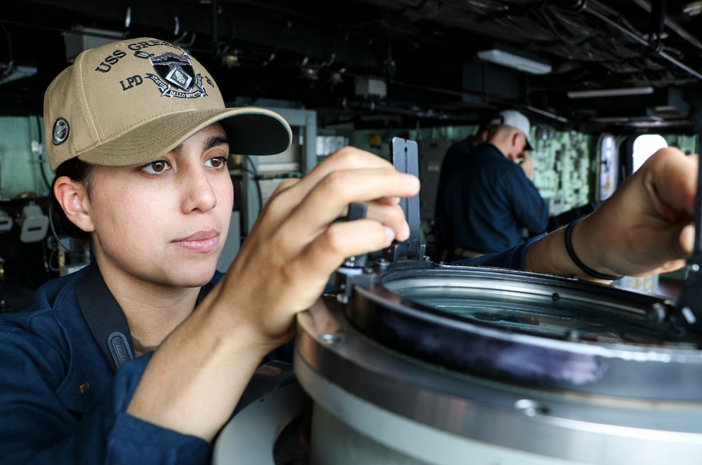 USS Green Bay (LPD 20) Bridge Team