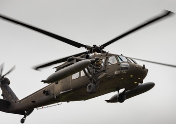 Saber Junction 19: soldiers assume defensive positions