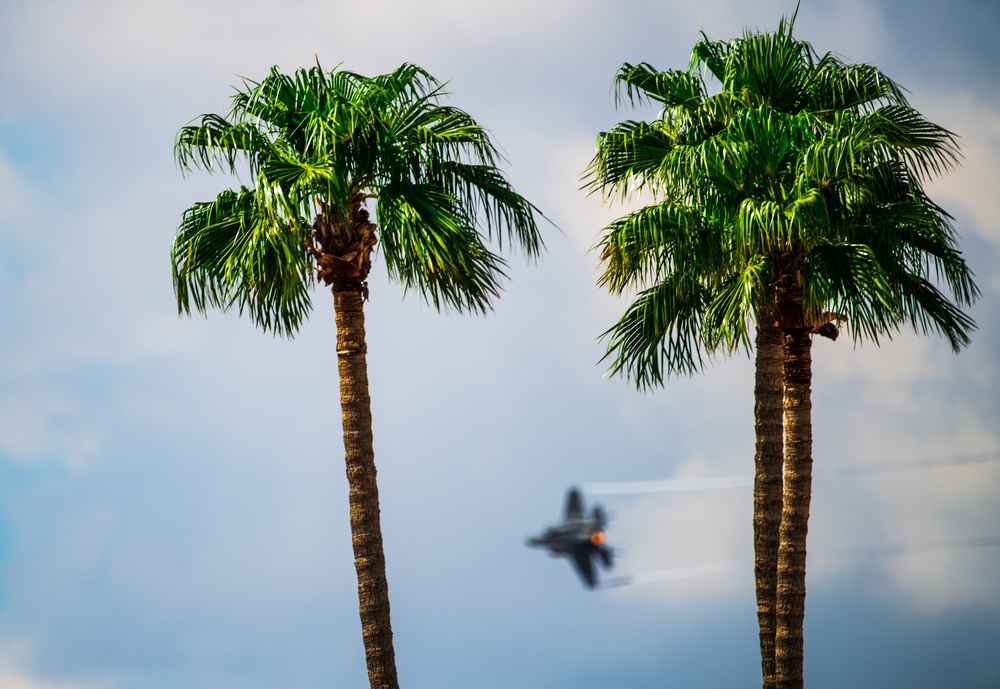 F-35 Demo Team practices demonstration at Luke AFB