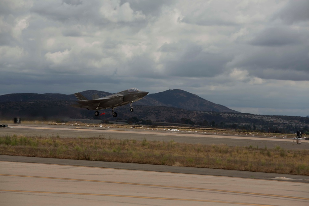 2019 MCAS Miramar Air Show: MAGTF Demo