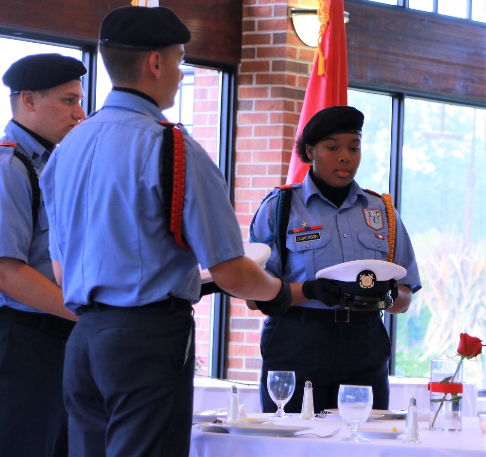 Gold Star Weekend in Illinois: Luncheon Honors Service of Gold Star Mothers