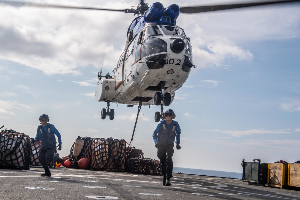 USS Harpers Ferry Conducts Replenishment-At-Sea