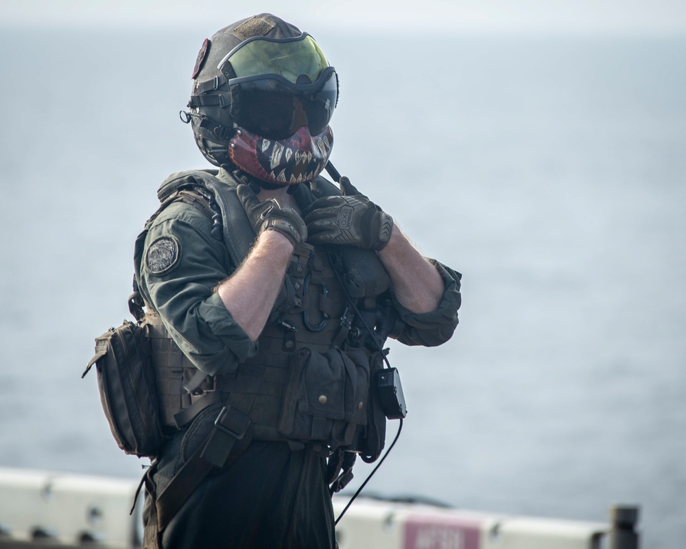 Harrier Engine Transfer aboard the USS Boxer