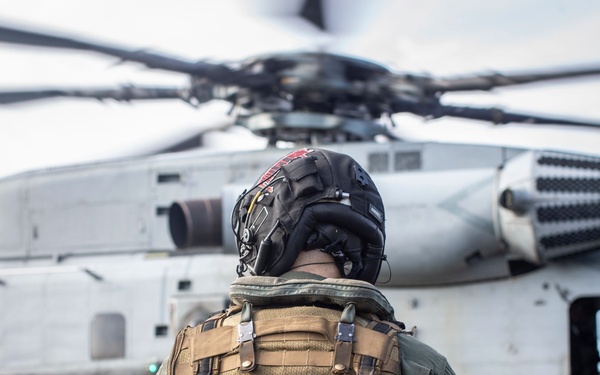 Harrier Engine Transfer aboard the USS Boxer