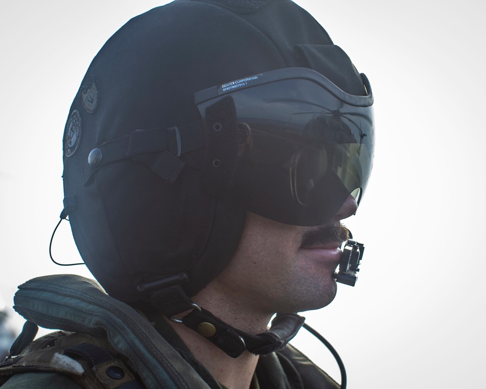 Harrier Engine Transfer aboard the USS Boxer
