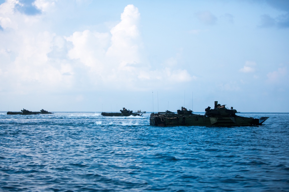 Marines, MAF conduct ship-to-shore movements for Tiger Strike 19