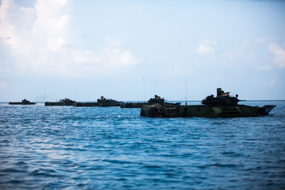 Marines, MAF conduct ship-to-shore movements for Tiger Strike 19