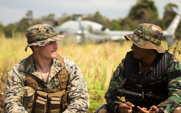 Marines, MAF conduct ship-to-shore movements for Tiger Strike 19