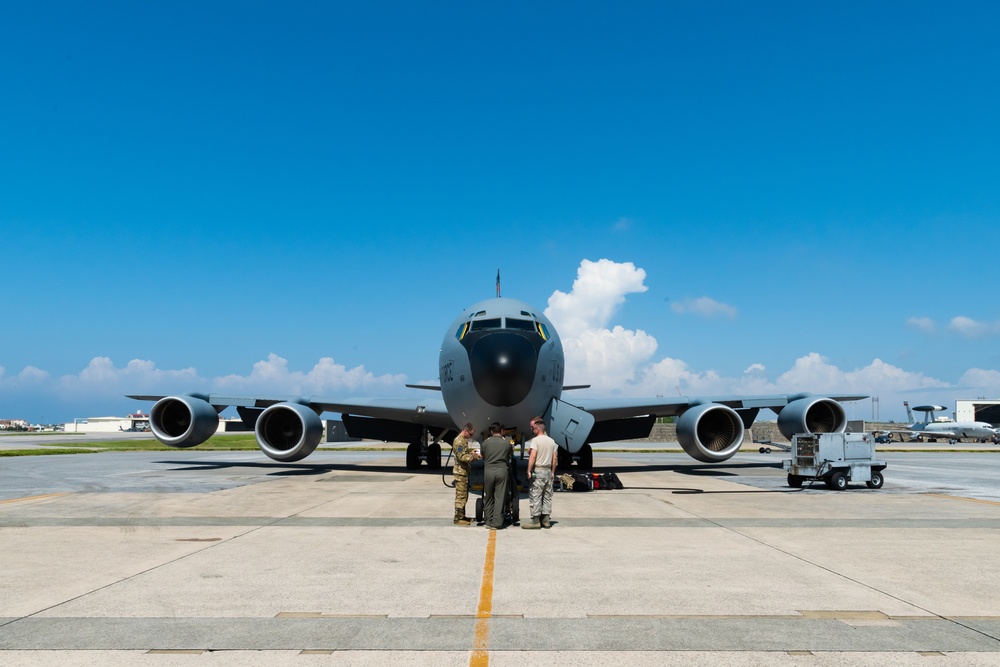 909th ARS F-15 Refueling