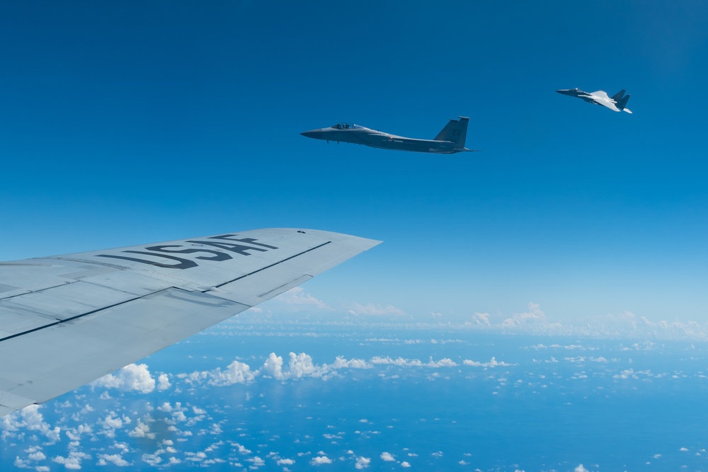 909th ARS F-15 Refueling