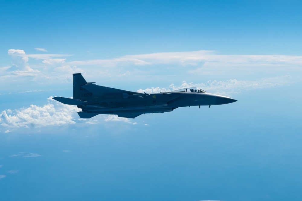 909th ARS F-15 Refueling