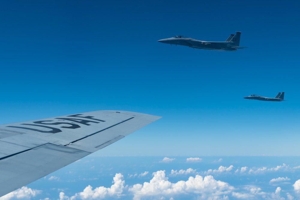 909th ARS F-15 Refueling