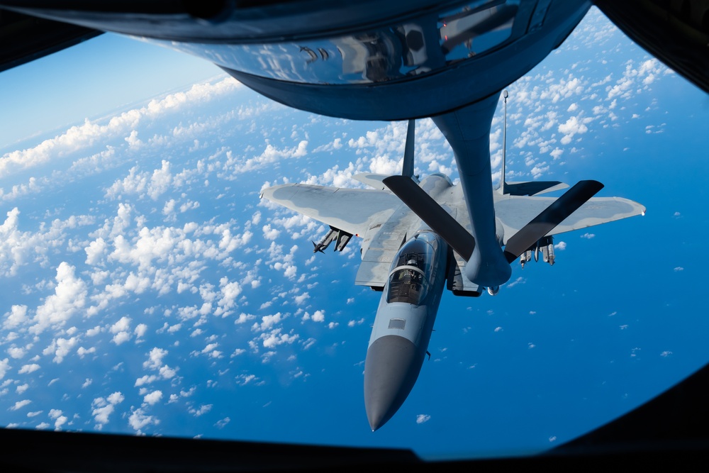 909th ARS F-15 Refueling