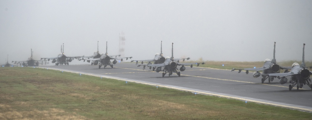 52 FW conducts Show of Forces training event