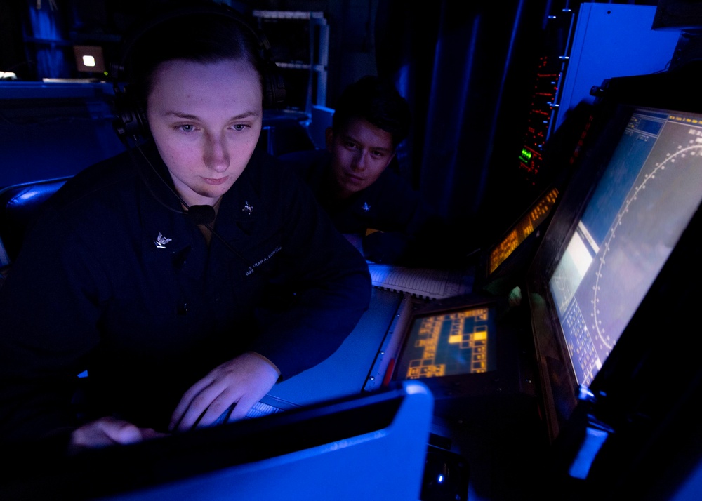 USS Wayne E. Meyer Combat Information Center