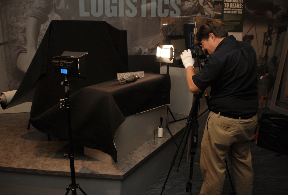 Photographing museum artifacts