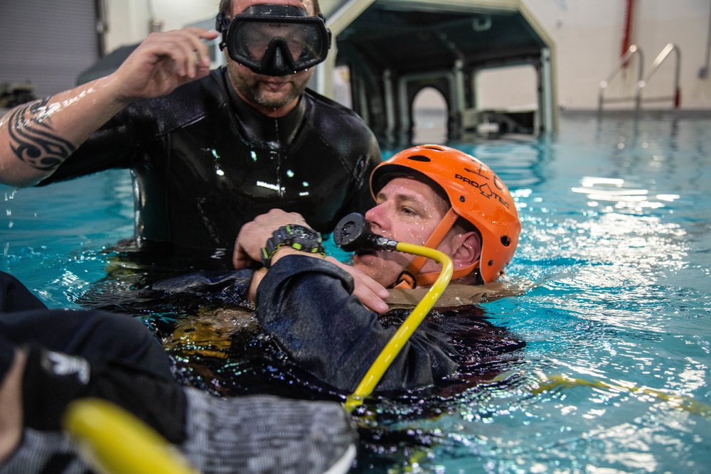 2nd Law Enforcement Battalion Marines undergo helo dunker training