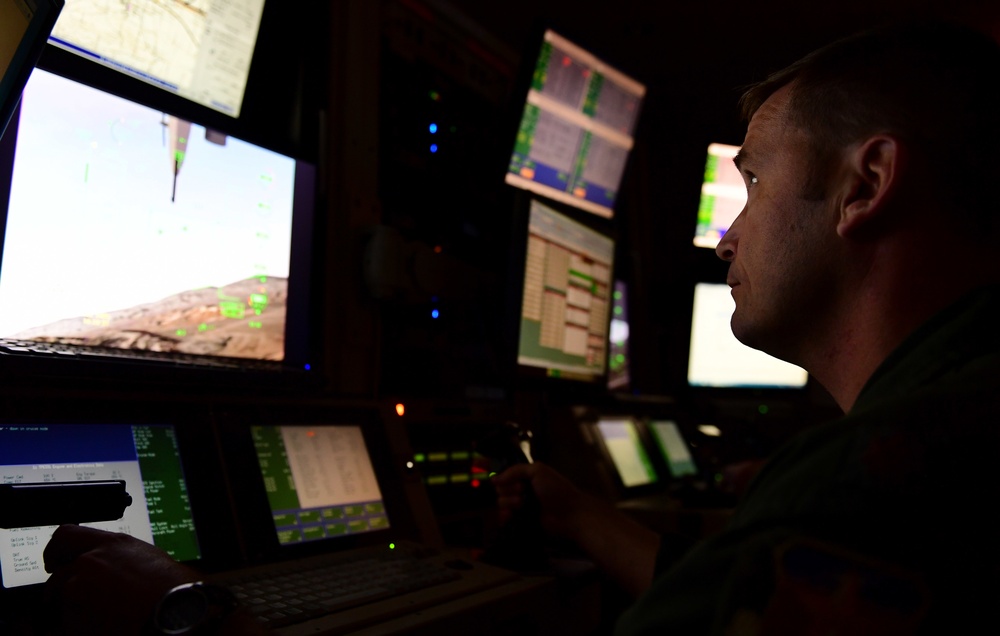 Training at MQ-9 Reaper flight simulators