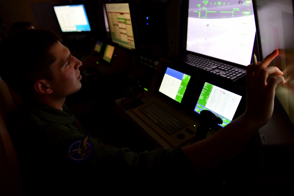 Training at MQ-9 Reaper flight simulators