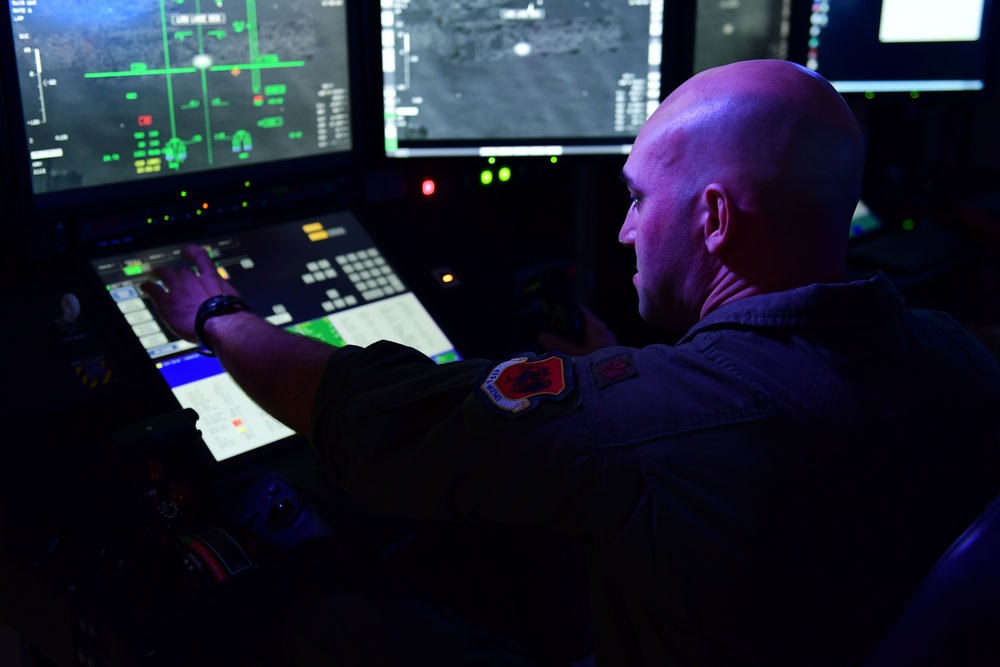 Training at MQ-9 Reaper flight simulators