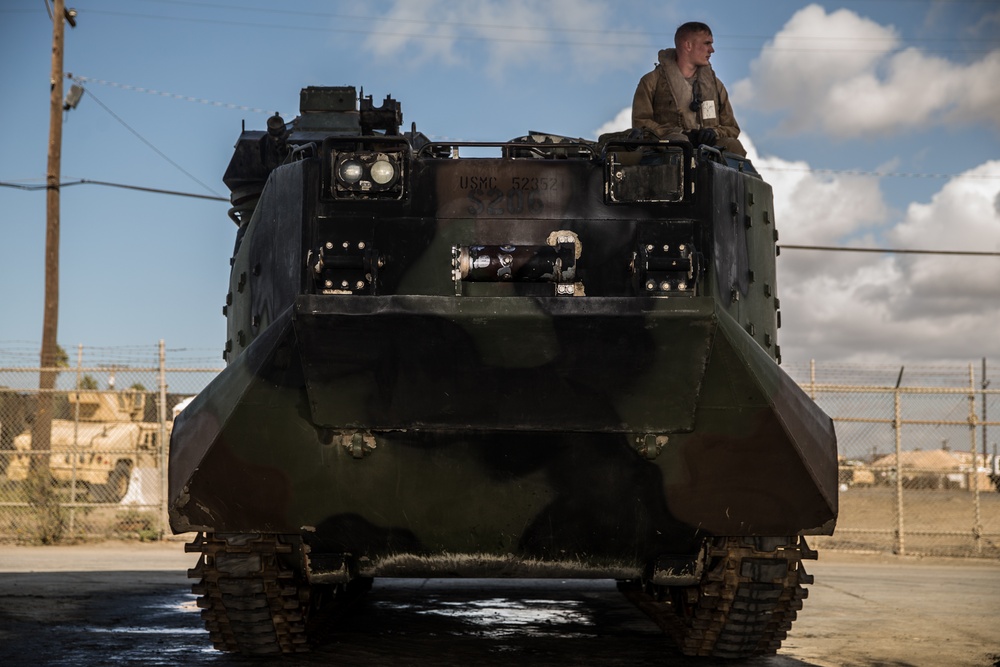 AAS Bn. Marines conduct basic water, amphibious operations