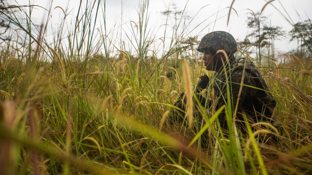 U.S. Marines, Sailors with 3rd Marine Division and the MAF conduct an amphibious assault