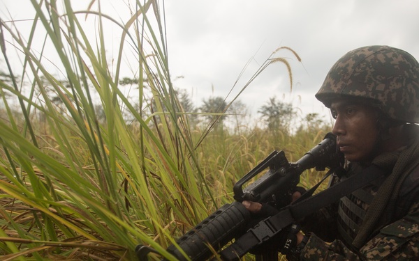 U.S. Marines, Sailors with 3rd Marine Division and the MAF conduct an amphibious assault
