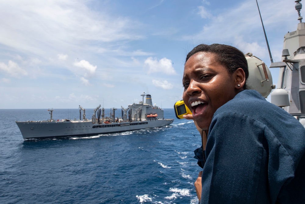 John P. Murtha Fueling at Sea
