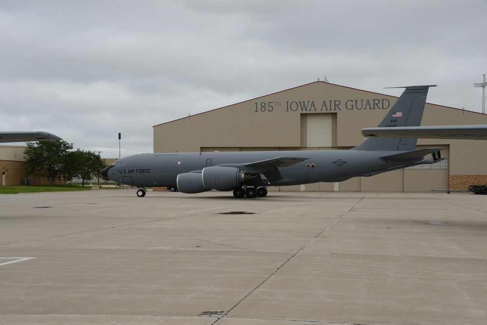 Iowa Air Guard hangar