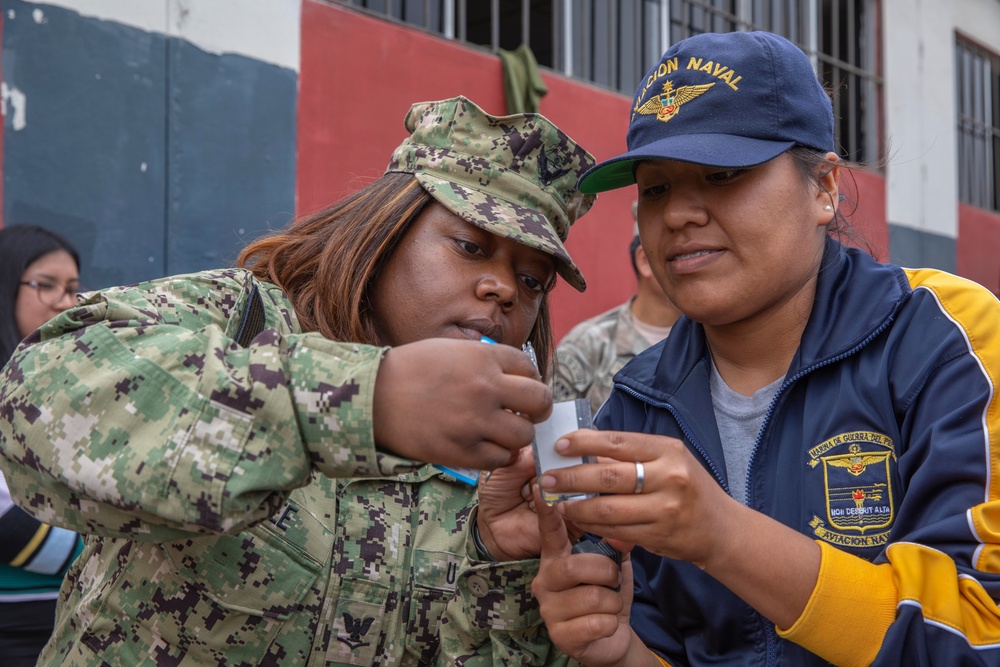 U.S. Navy Promotes Medical Readiness in Peru