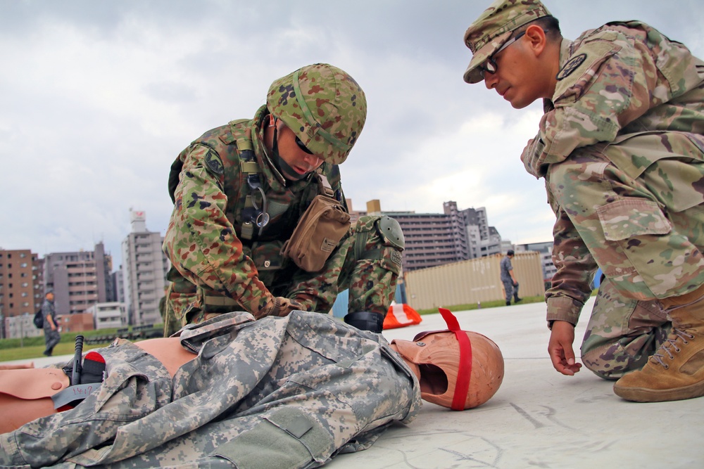 DVIDS - Images - Japan, U.S. Medics Tackle Realistic Combat Casualty ...