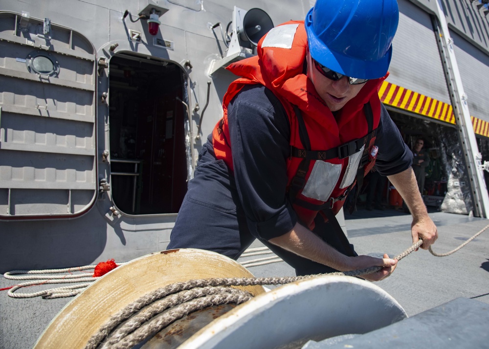 Giffords conducts a replenshipment-at-sea