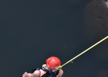 Firefighters learn Ropes