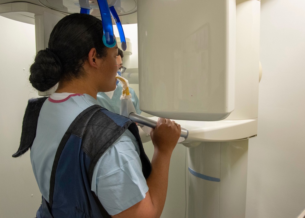 Hosptial Corpsman Administers Flu Shots