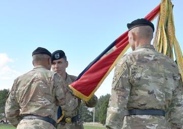 4ID Welcomes New Commander during Ceremony