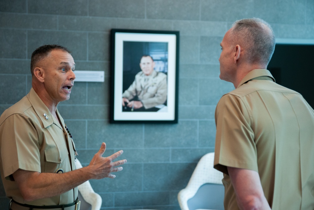 Assistant Commandant of the Marine Corps Visits MARFORCYBER