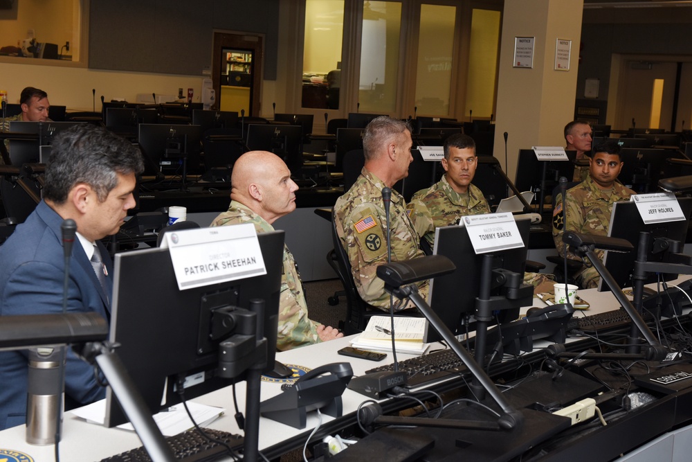 Division commander receives Nashville District overview