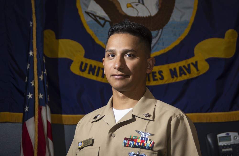 Aviation Boatswain's Mate (Fuel) 1st Class Silvio Osorio is featured in this week's recruiter in the spotlight. (U.S. Navy Photo by Chief Mass Communication Specialist Joshua J. Wahl)