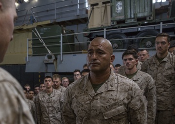 CO, SGTMAJ visit USS Harpers Ferry