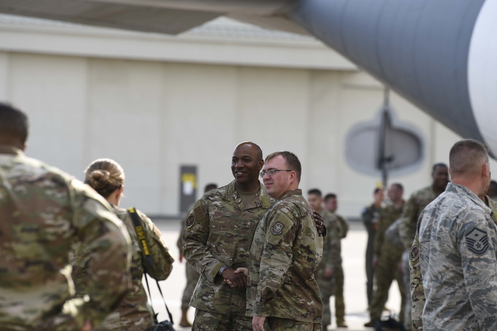 CMSAF Wright joins LRAFB Airmen for Wingman Day