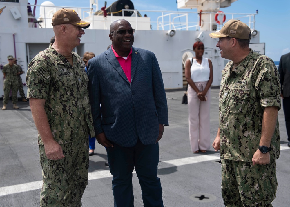 Prime Minister of St Kitts and Nevis Visits USNS Comfort