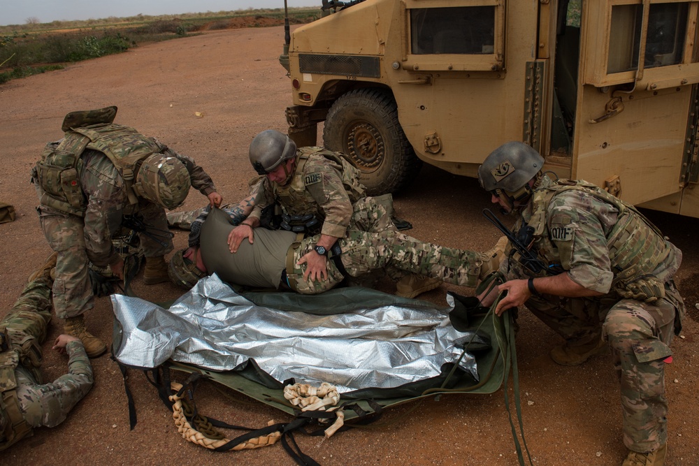 102nd Cavalry Regiment trains with the 303rd Expeditionary Rescue Squadron