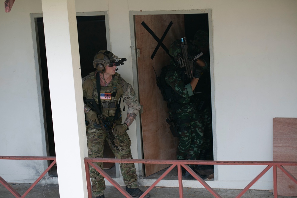 U.S. and Thai Special Forces Partnership