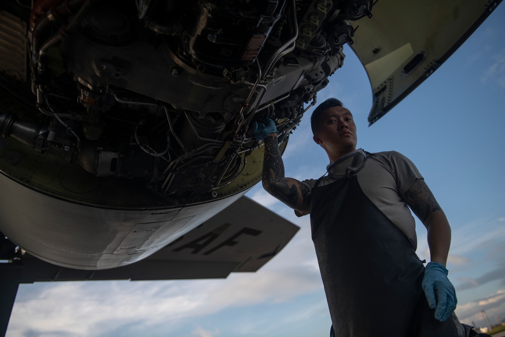 718th AMXS keep 909th ARS Stratotankers mission ready