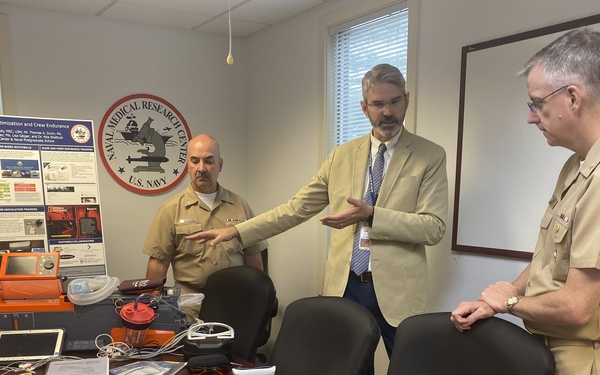 New Navy Medicine West Commander makes first Official Visit to Naval Medical Research Center