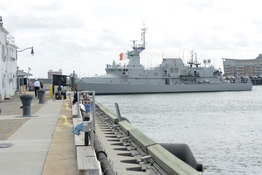 LE Samuel Beckett departs Boston Navy Yard.