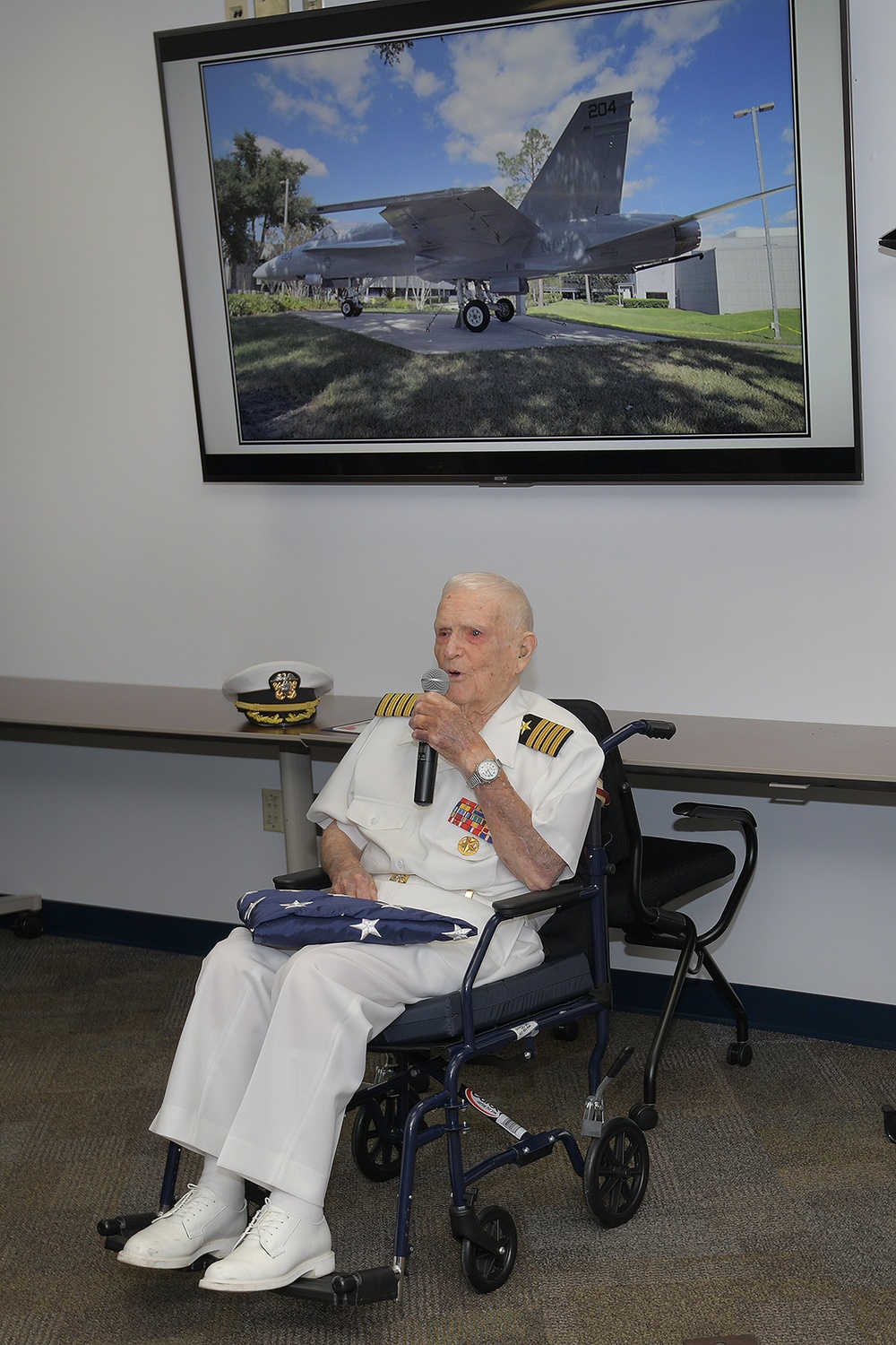 World War II veteran visits NSA Orlando